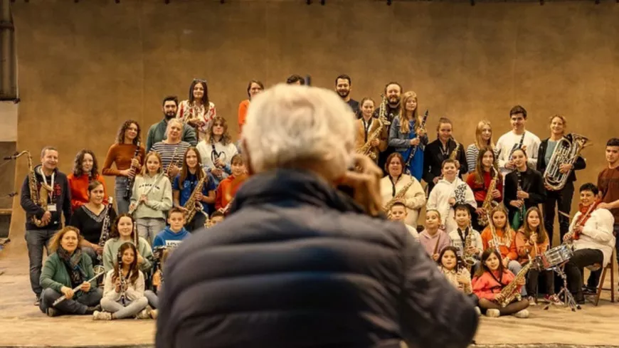 Les Lyonnais invités à se faire prendre en photo par Yann Arthus-Bertrand : son studio s'installe pour deux jours